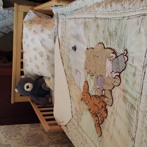 Classic Winnie-the-Pooh Crib or Toddler Blanket